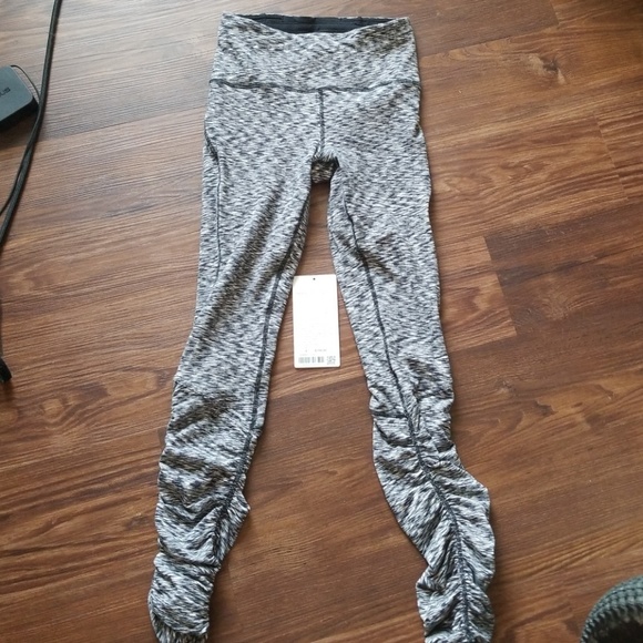 Ready to rulu tight spaced out space dye - Picture 4 of 8